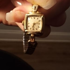 10 kt white gold filled vintage Omega women's wrist watch